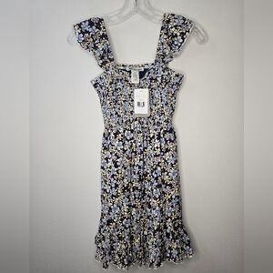 Stilletto's Navy Blue Floral Smocked Ruffle Sleeves Dress Size Medium